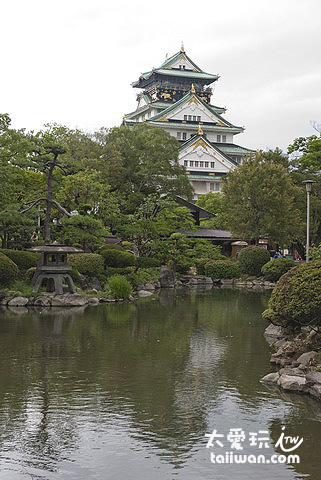 大阪城是日本著名的古蹟